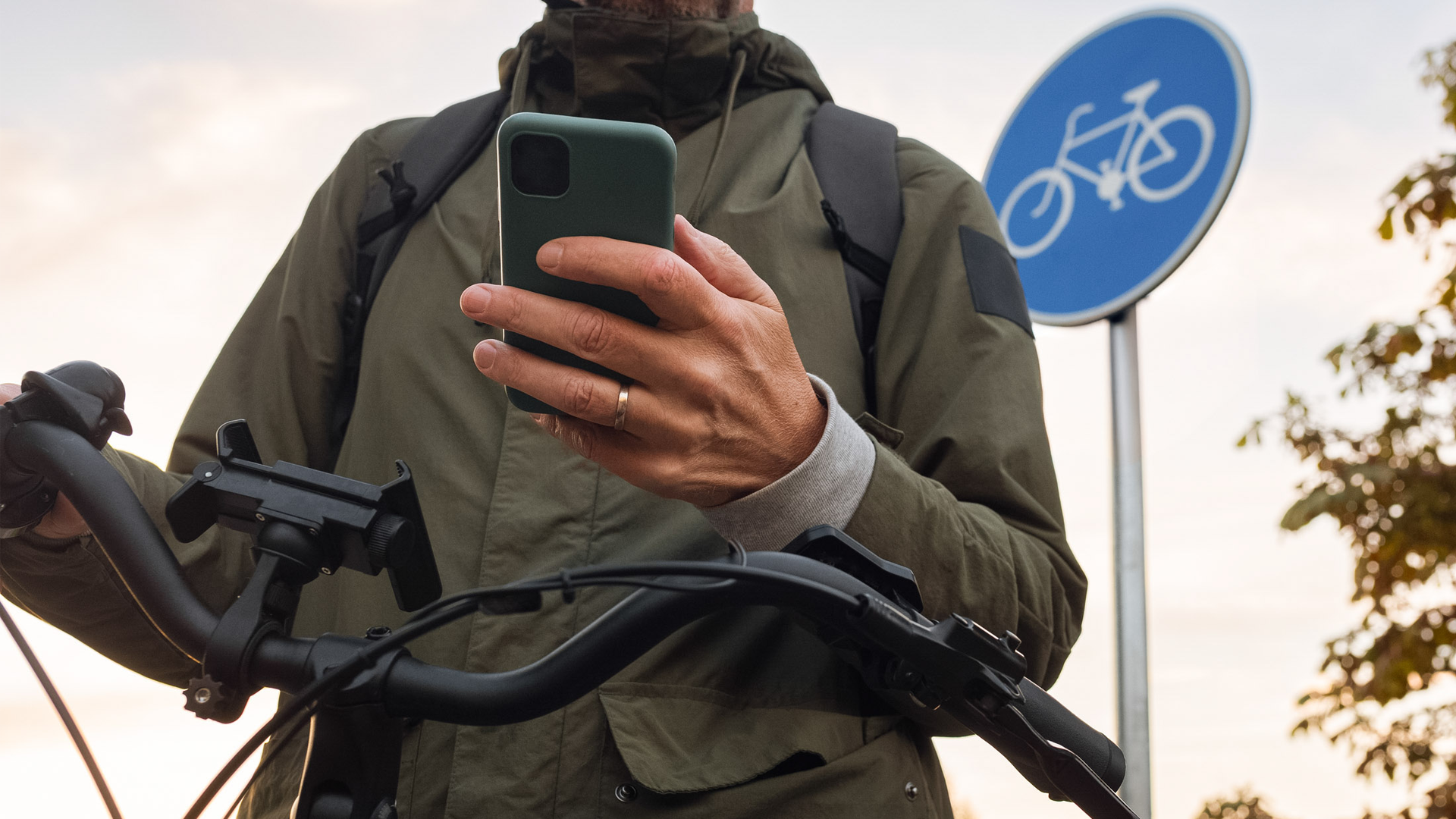 Inte ger du väl ut dina bankuppgifter per telefon? I Aktias namn rings det för tillfället ett stort antal bedrägerisamtal