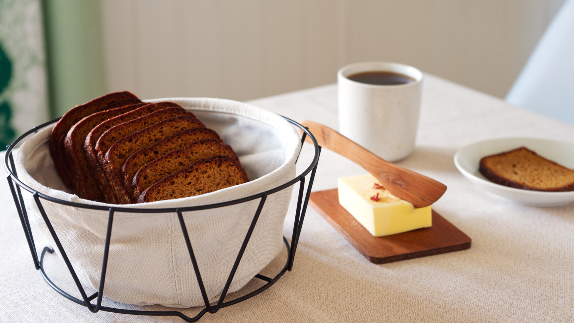 “Kun juhannuksesta on selvitty, aletaan miettimään jo joulua” - Maalahden Limppu on joulupöydän kunniavieras vuodesta toiseen